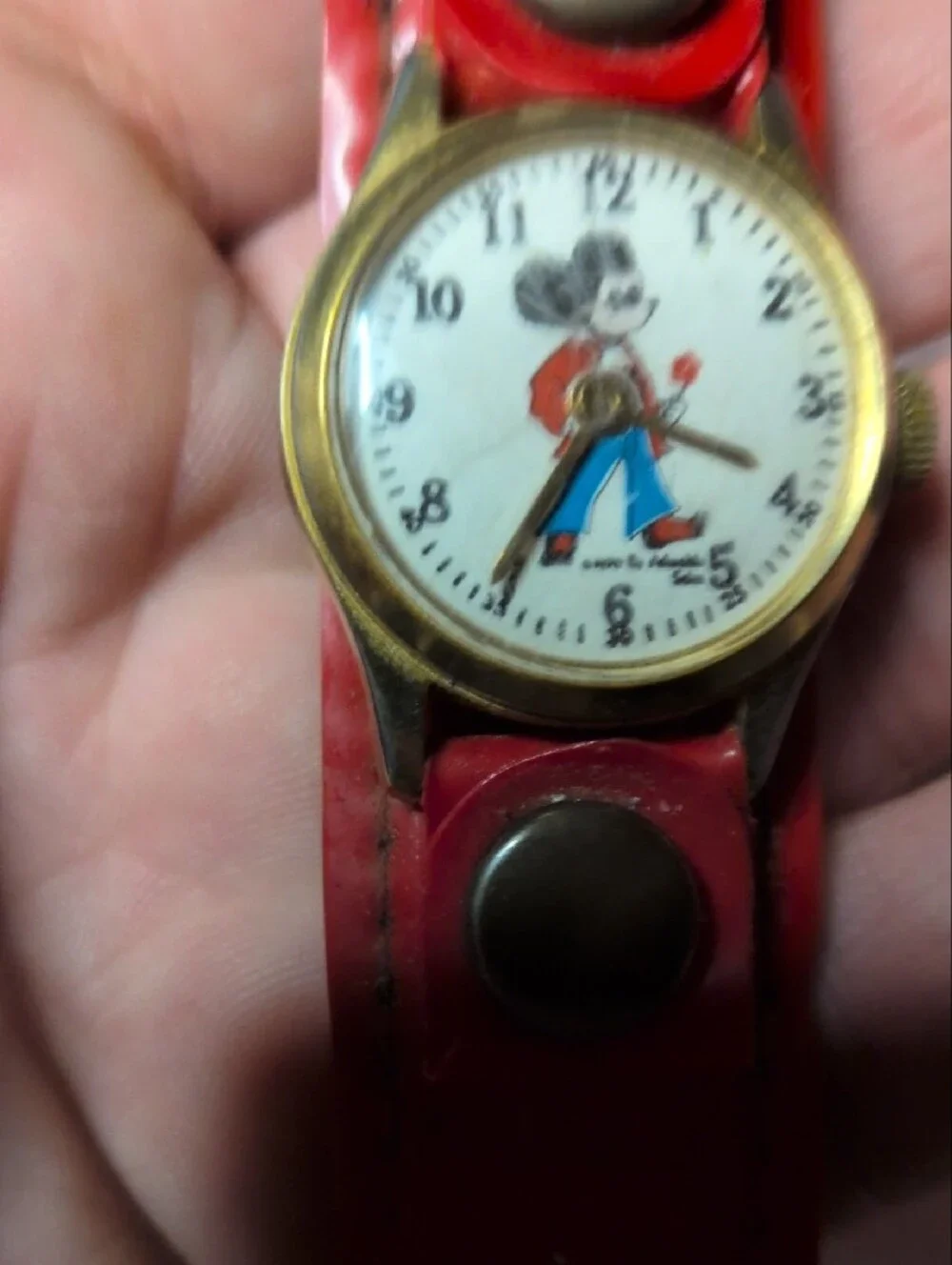 Working Mickey Mouse Hippie With Flower Red Vinyl Cartoon Character Wrist Watch